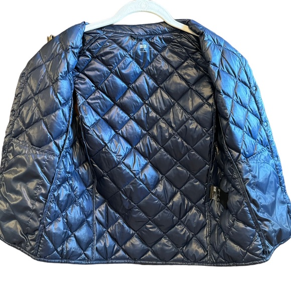UNIQLO Ultra Light Quilted packable Down Vest size Small S Blue $59 MSRP - Picture 5 of 8